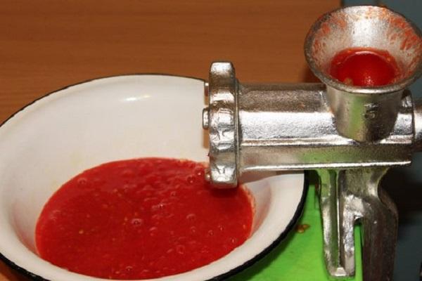 hachoir à viande à la tomate