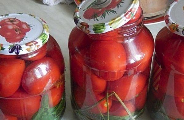 Konservuoti pomidorus