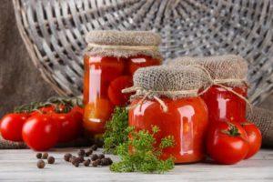 Công thức từng bước cho cà chua với axit salicylic cho mùa đông
