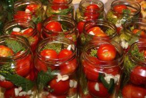Miksi tomaatit purskahtivat suolattuna ja kuinka ratkaista ongelma