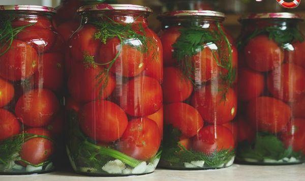 marinuoti pomidorai