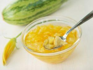 13 läckra recept för att göra zucchini sylt med citron för vintern