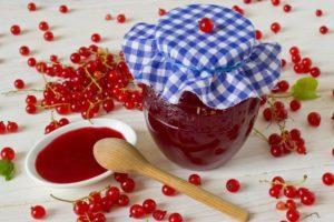 3 mga recipe para sa pitted red currant jelly para sa taglamig