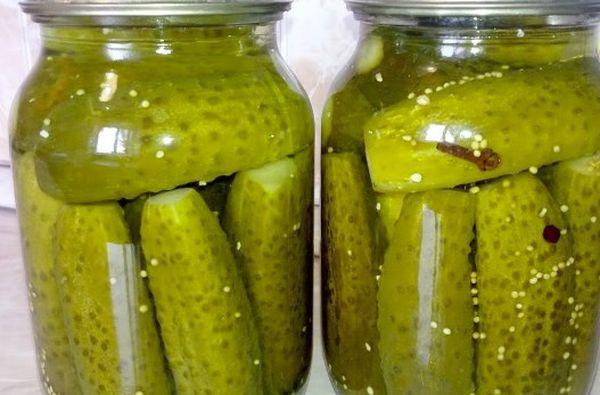 komkommers met mosterd