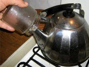 Rules for sterilizing cans over the steam of a kettle when canning