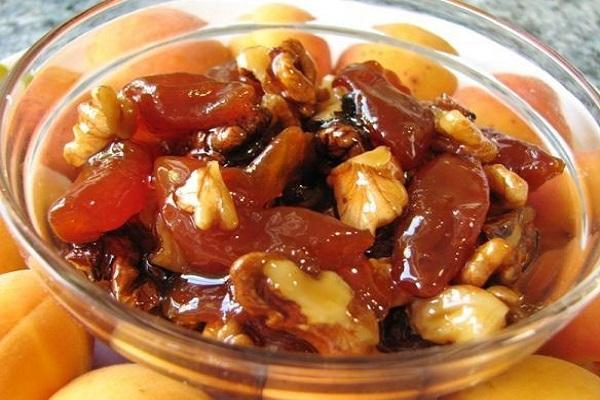 nuts with jam
