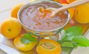 Schritt-für-Schritt-Rezept für die Zubereitung von Aprikosenmarmelade mit Gelatine für den Winter