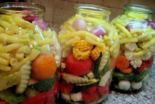 pickling with vegetables
