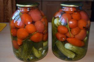 TOP 10 receptov na najrôznejšie uhorky a paradajky na zimu