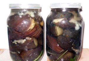 TOPP 3 steg-för-steg-recept för hela inlagda aubergine för vintern