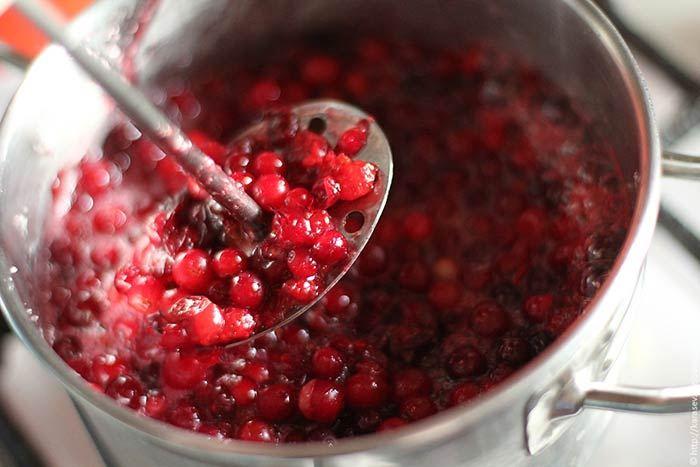 crushed lingonberry