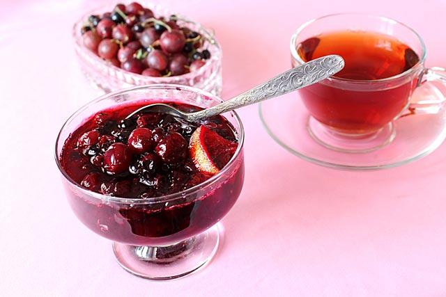 gooseberry and currant jam