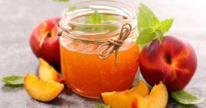 TOP 9-recept för matlagning av persikpuré för vintern hemma