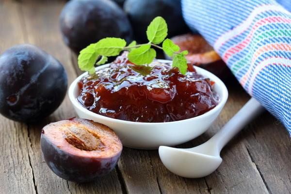 plum and apple jam