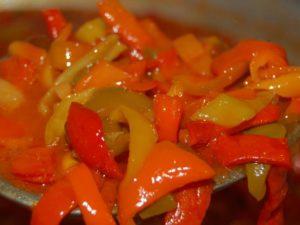 5 populiariausių konservuotų paprikų su morkomis receptų žiemai