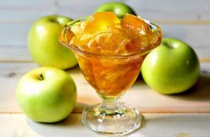 5 beste recepten voor groene onrijpe appeljam voor de winter