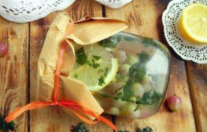 TOP 9 Rezepte für die Herstellung von Stachelbeer-Mojito-Kompott für den Winter