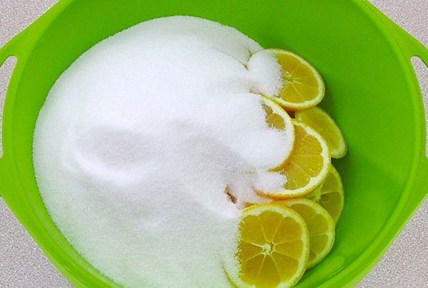 citronu, kas pārklāts ar cukuru
