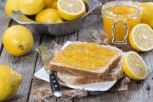 TOP 16 receptes senzilles i delicioses per fer melmelada de llimona per a l’hivern