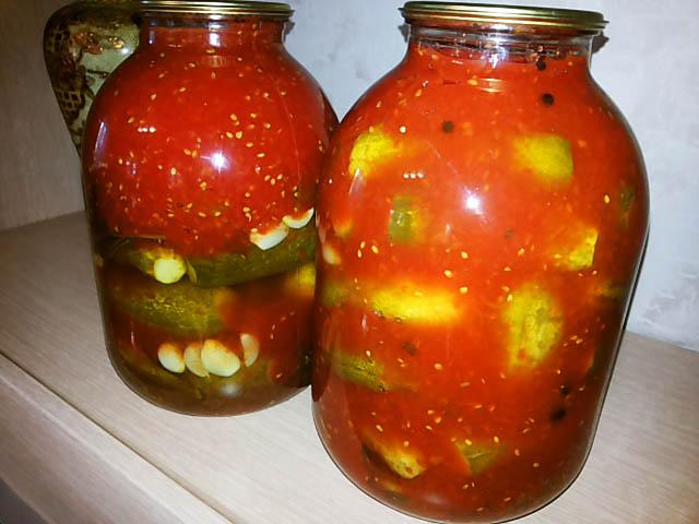 cucumbers in tomato pickling