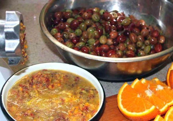 TOP 15 receptů na výrobu angreštového džemu s pomeranči na zimu