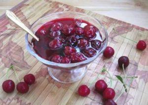 How easy it is to cook frozen cherries jam with and without pits