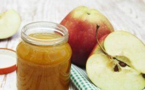 Krok za krokom recept na výrobu jabĺk strúhaných cukrom na zimu