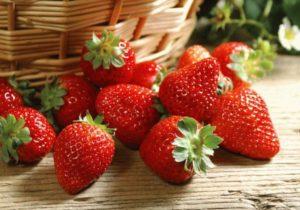 TOP 13 interessante Rezepte für die Zubereitung von Erdbeeren für den Winter