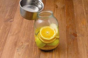12 bedste opskrifter til fremstilling af æble- og appelsinkompoter til vinteren