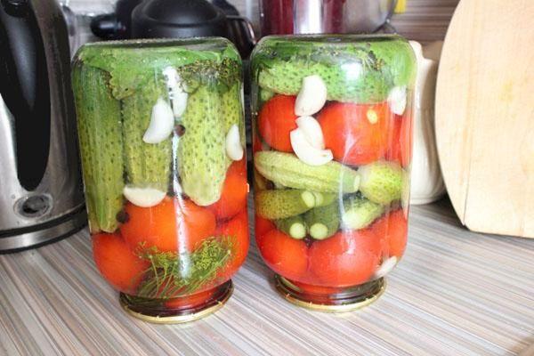 cucumbers with tomatoes
