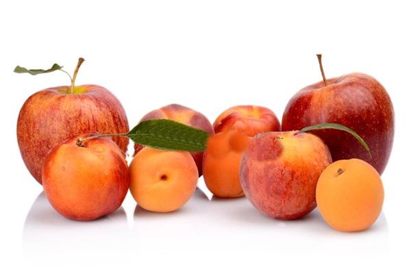 pommes et abricots