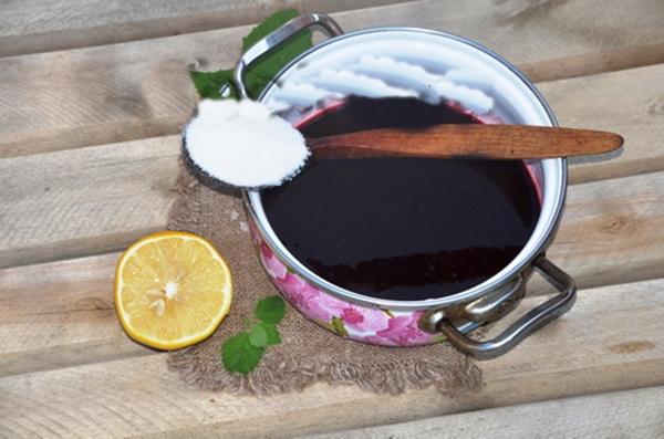 blueberry syrup with lemon