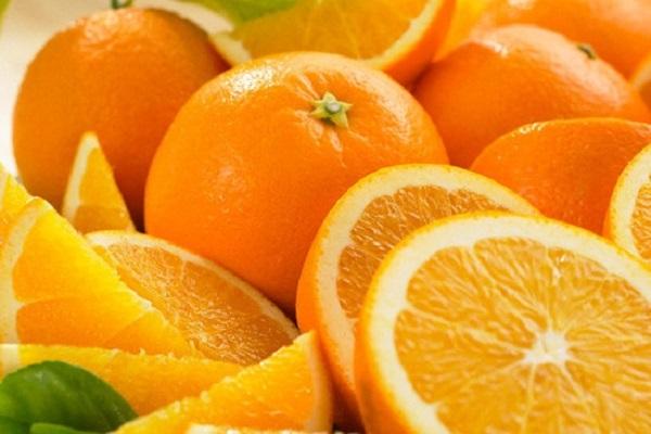 plátky pomarančov