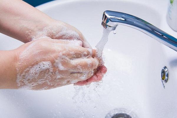 Umyjte si ruce