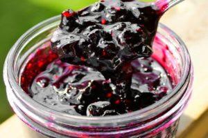 TOP 2 recepten voor jam van irgi en zwarte bes voor de winter