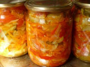 8 migliori ricette per zucchine marinate con cavolo per l'inverno