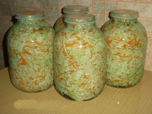 Cabbage recipes in jars with Aspirin