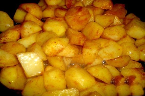 Patatas na pinggan