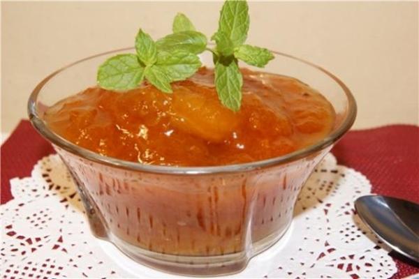 Zucchini jam made from sliced ​​vegetables
