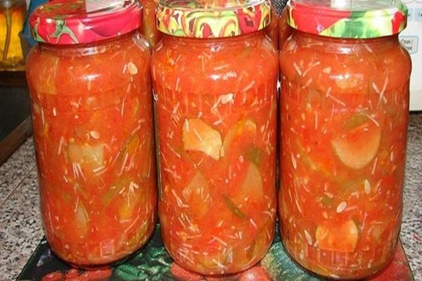 Spicy cucumbers in tomato