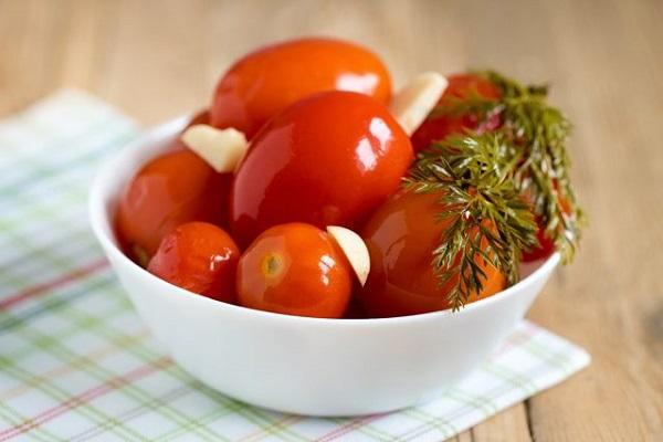 ingelegde tomaten