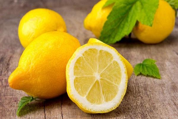 dilimlenmiş limon