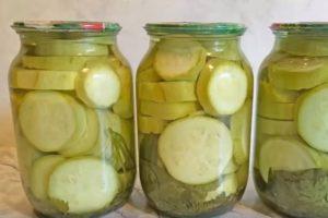 Isang hakbang-hakbang na recipe para sa paggawa ng marinated zucchini na may mantikilya para sa taglamig