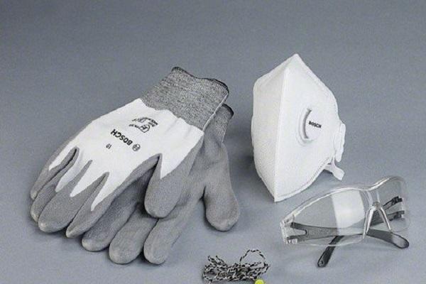 Handschuhe und Maske