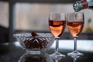 Hvorfor er hjemmelavet vin beskidt, og hvordan fikser man det, forebyggelsesmetoder