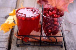 6 simple recipes for making lingonberry wine at home