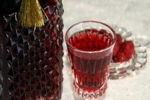 6 simple recipes for making mulberry wine at home