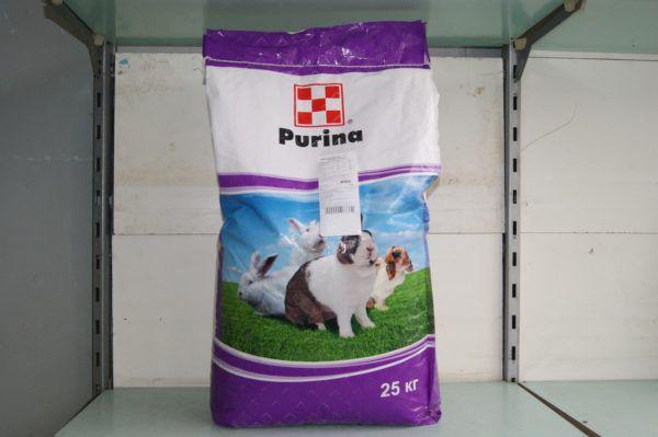 Purine food for rabbits